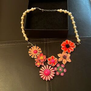 Betsey Johnson Flower Pearl Necklace